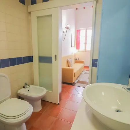 Casa 22 לאגוּ‏ש